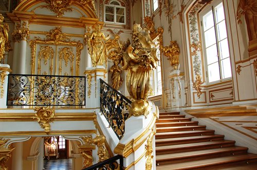 Ingresso del Gran Palazzo di Peterhof