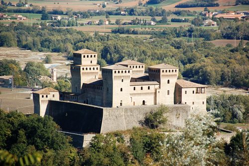 castello di torrechiara