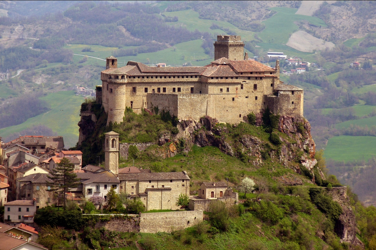 Bardi_il_castello